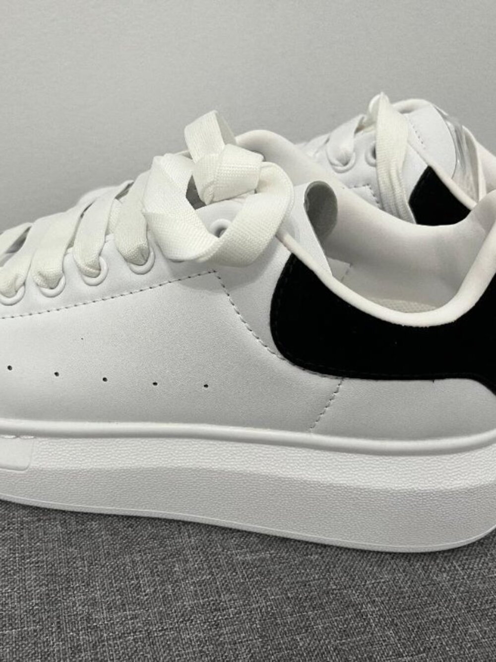 Womans Mcqueen White & Black Leather Platform Sneakers size 7
